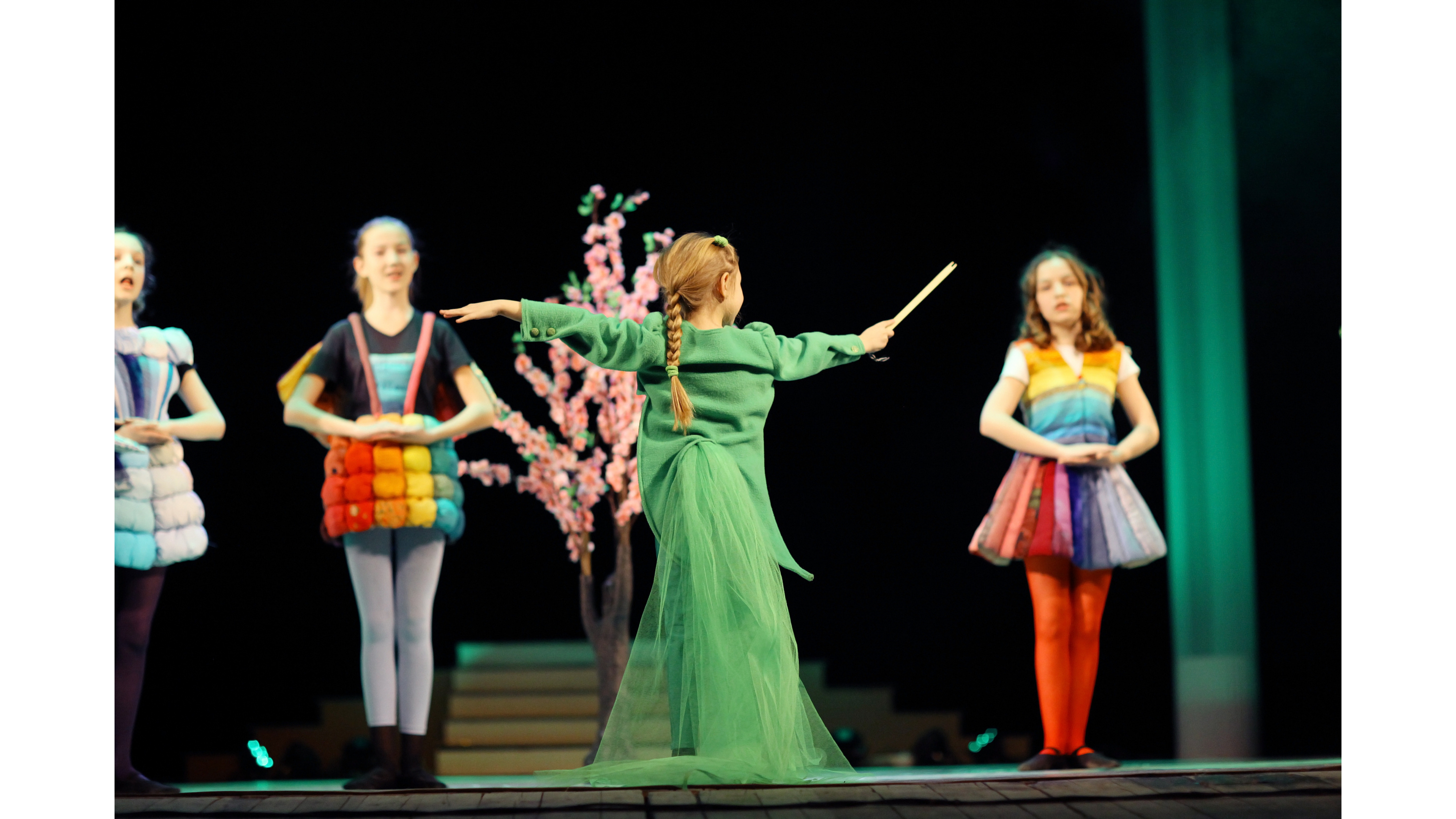 JURNALISM-ZIARISTICA SI TEATRU